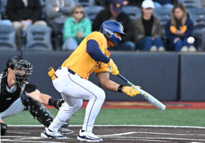 Gavin Kelly's three hits lead No. 17 WVU past Marshall, 12-2